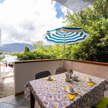 Residence Vacanza Mare マリーナ・ディ・カンポ エクステリア 写真