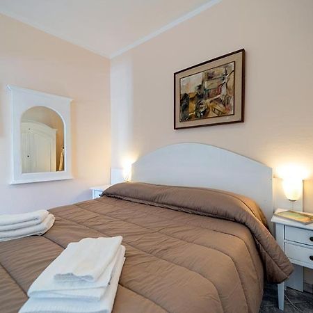 Residence Vacanza Mare マリーナ・ディ・カンポ エクステリア 写真