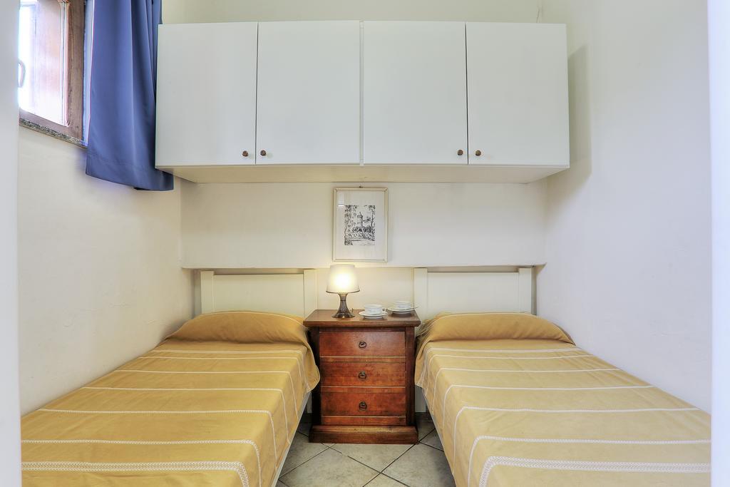 Residence Vacanza Mare マリーナ・ディ・カンポ 部屋 写真