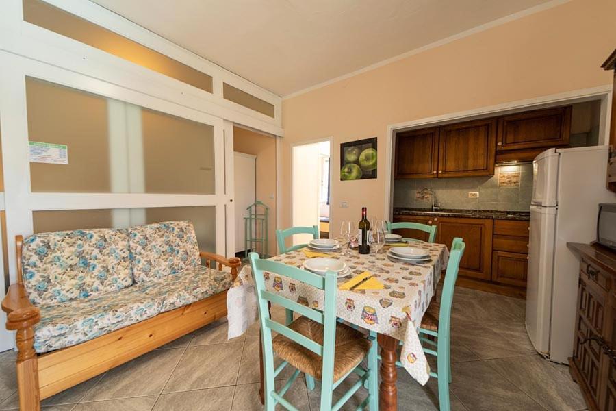 Residence Vacanza Mare マリーナ・ディ・カンポ エクステリア 写真