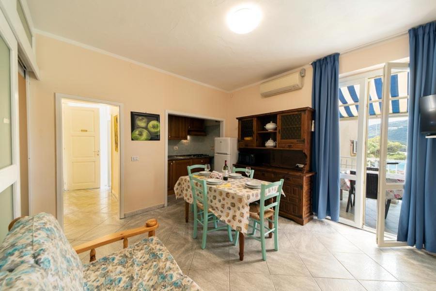 Residence Vacanza Mare マリーナ・ディ・カンポ エクステリア 写真