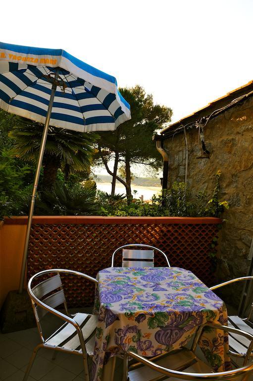 Residence Vacanza Mare マリーナ・ディ・カンポ 部屋 写真