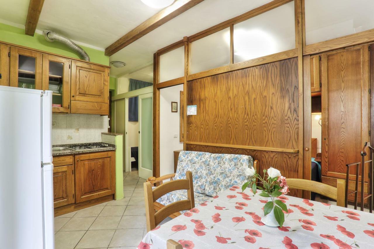 Residence Vacanza Mare マリーナ・ディ・カンポ エクステリア 写真